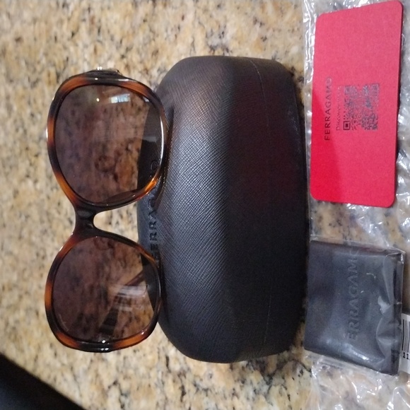 Ferragamo Sunglasses main image 4
